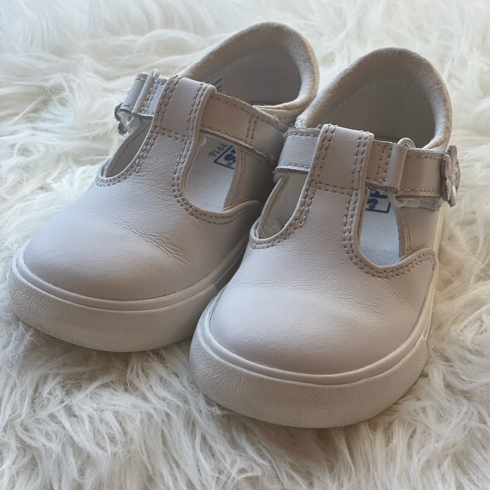Keds Daphne White 7W Mary Janes